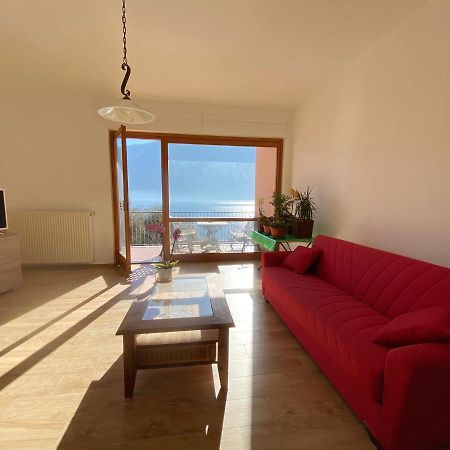 Big Apartment With Lake View And Two Bedrooms Сала-Комачина Экстерьер фото