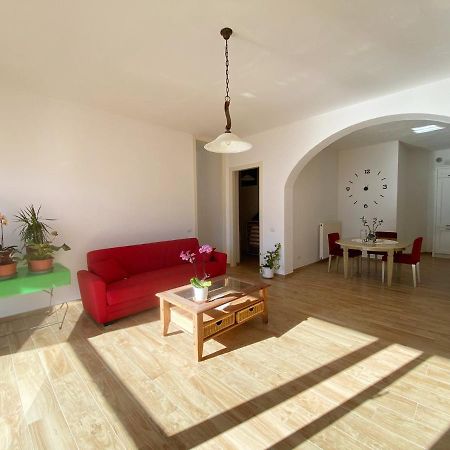 Big Apartment With Lake View And Two Bedrooms Сала-Комачина Экстерьер фото